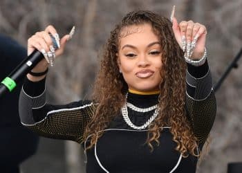 15 Best R&B Singers of All Time