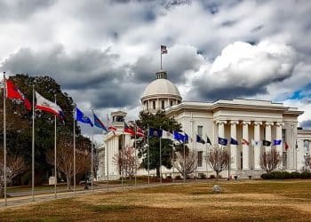 10 Famous Singers from Alabama