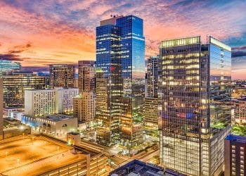 10 Famous Singers from Arizona