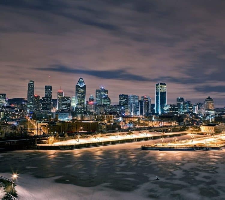 10 Famous Singers from Canada