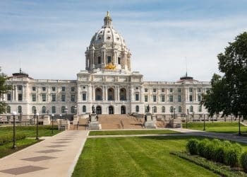 10 Famous Singers from Minnesota