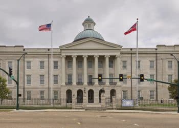 10 Famous Singers from Mississippi