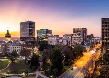 10 Famous Singers from South Carolina