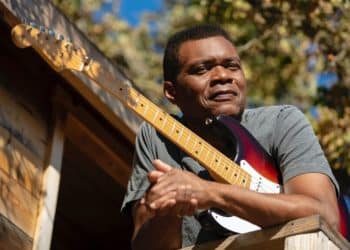 10 Best Robert Cray Band Songs of All Time