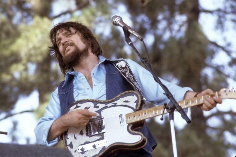 10 Best Waylon Jennings Songs of All Time - Singersroom.com