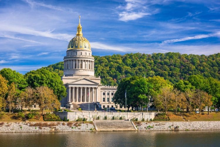 10 Famous Singers from West Virginia
