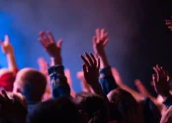 10 Best Worship Songs of All Time