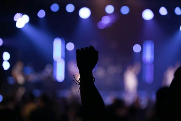 10 Best Worship Songs of All Time
