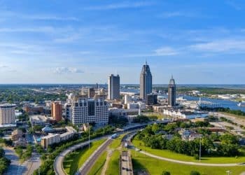 10 Famous Singers from Alabama