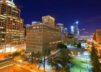 10 Famous Singers from Arizona