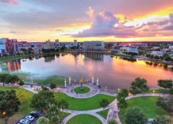 10 Famous Singers from Florida