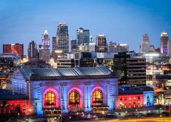 10 Famous Singers from Kansas