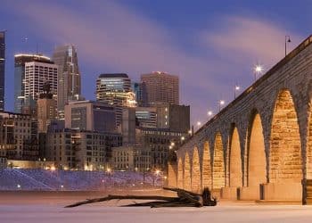 10 Famous Singers from Mississippi