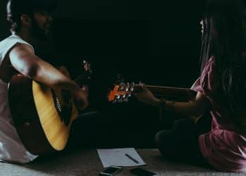 15 Best Guitar Players of All Time