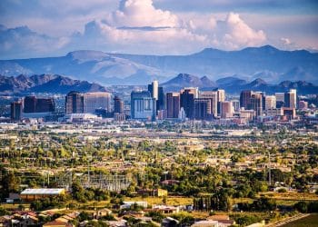 10 Famous Singers from Arizona