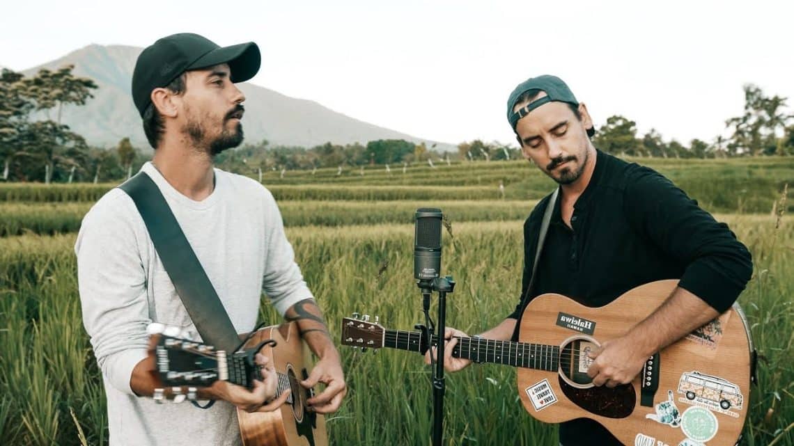 15 Best Love Songs of All Time