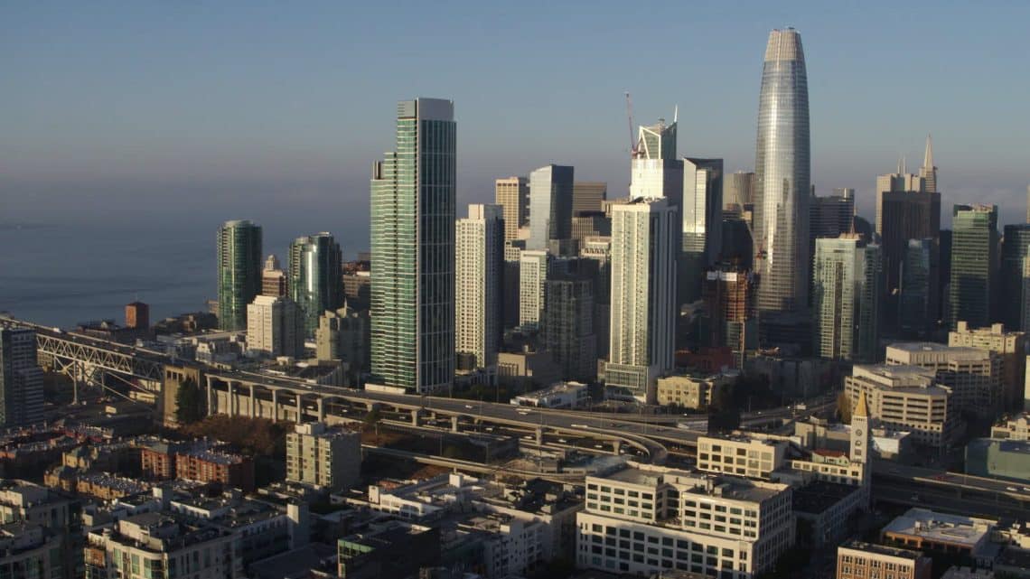 10 Famous Singers from California