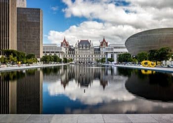 10 Famous Singers from New York