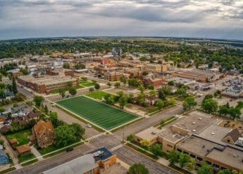 10 Famous Singers from North Dakota