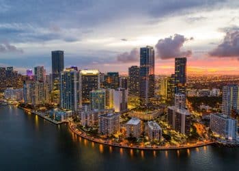 10 Famous Singers from Florida