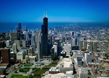 10 Famous Singers from Illinois