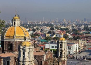 10 Famous Singers from Mexico