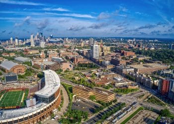 10 Famous Singers from Minnesota