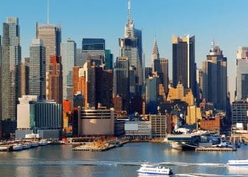 10 Famous Singers from New Jersey