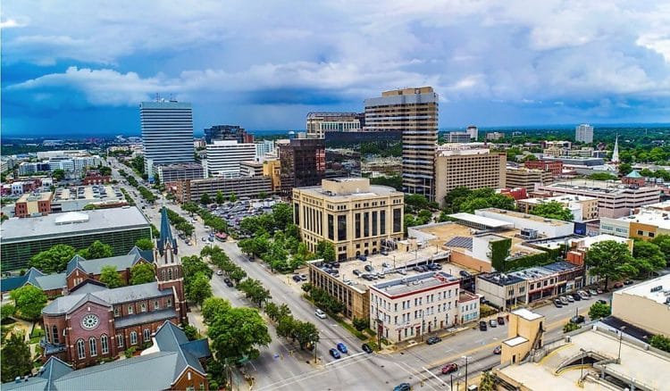 10 Famous Singers from South Carolina