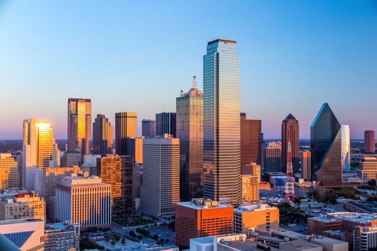 10 Famous Singers from Texas