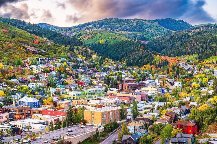 10 Famous Singers from Utah