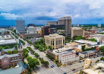 10 Famous Singers from South Carolina