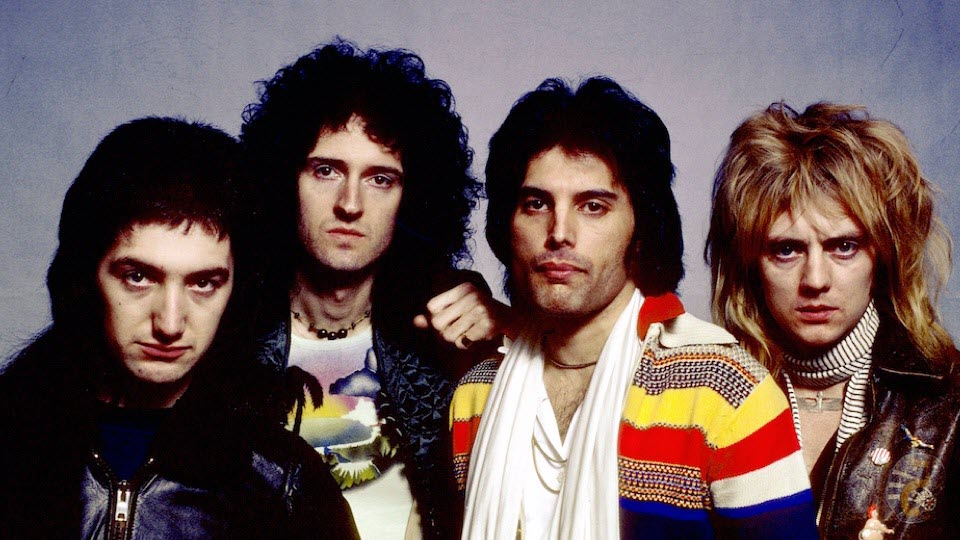 10 Best Queen Songs of All Time - Singersroom.com