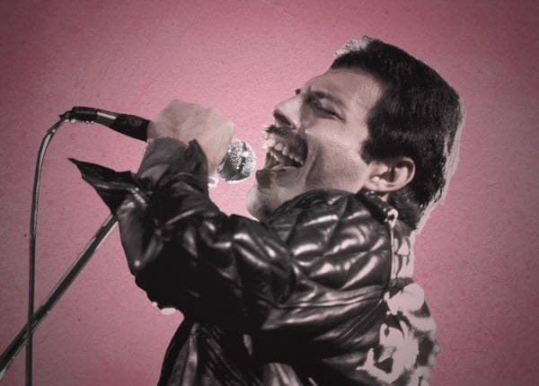 15 Best Male Singers of All Time