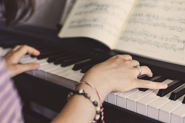 15 Best Piano Songs of All Time - Singersroom.com