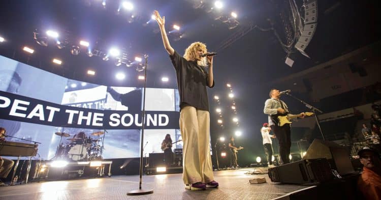 10 Best Hillsong Worship Songs of All Time