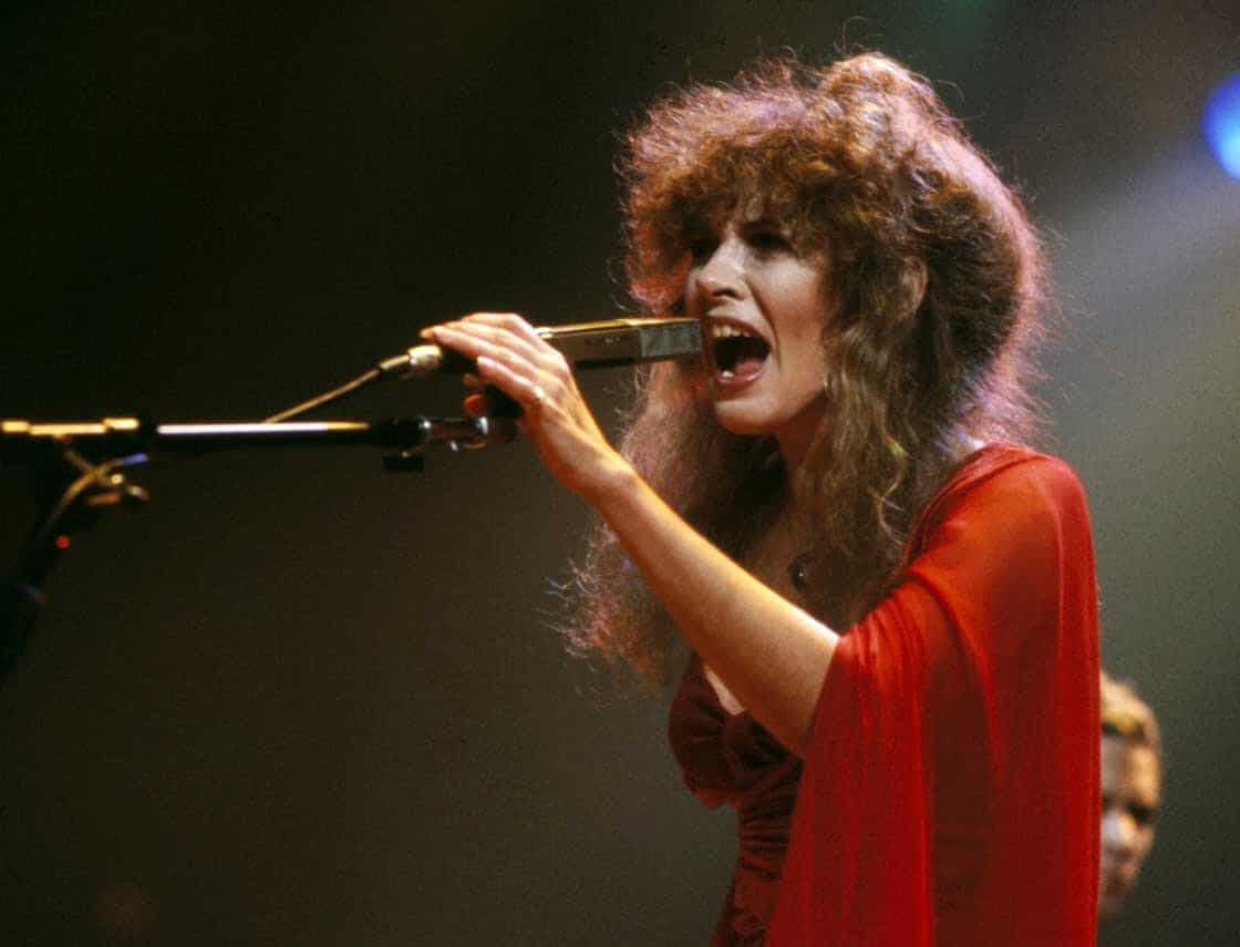 10 Best Stevie Nicks Songs Of All Time - Singersroom.com