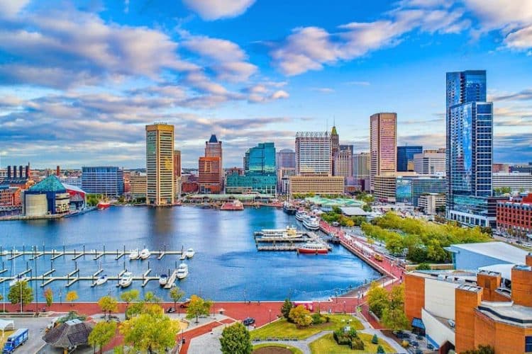 10 Famous Singers from Maryland