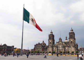 10 Famous Singers from Mexico