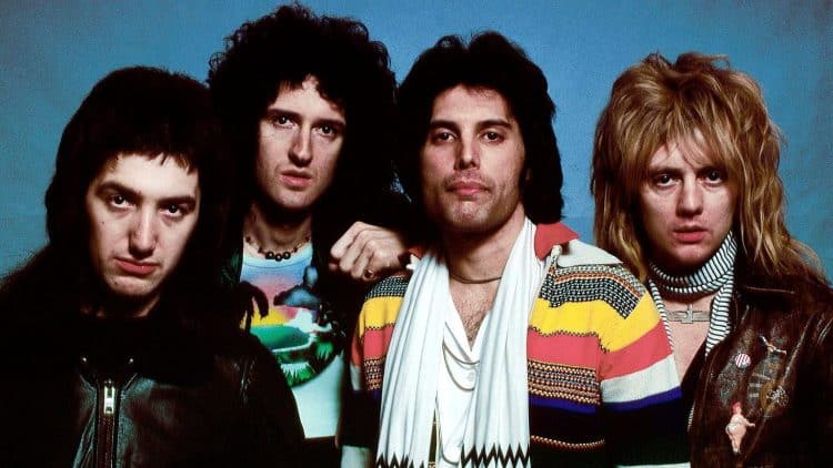 10 Best Queen Songs of All Time - Singersroom.com