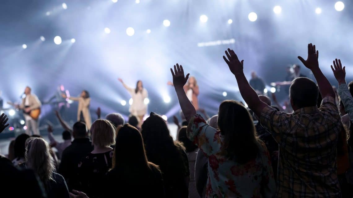 10 Best Worship Songs of All Time