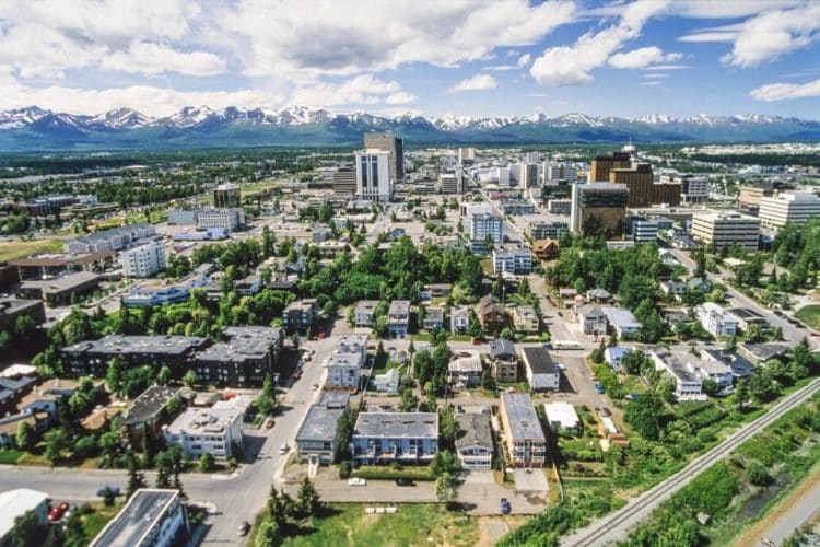 10 Famous Singers from Alaska