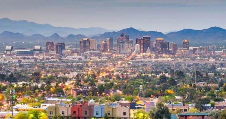 10 Famous Singers from Arizona