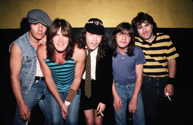 10 Best ACDC Songs of All Time - Singersroom.com