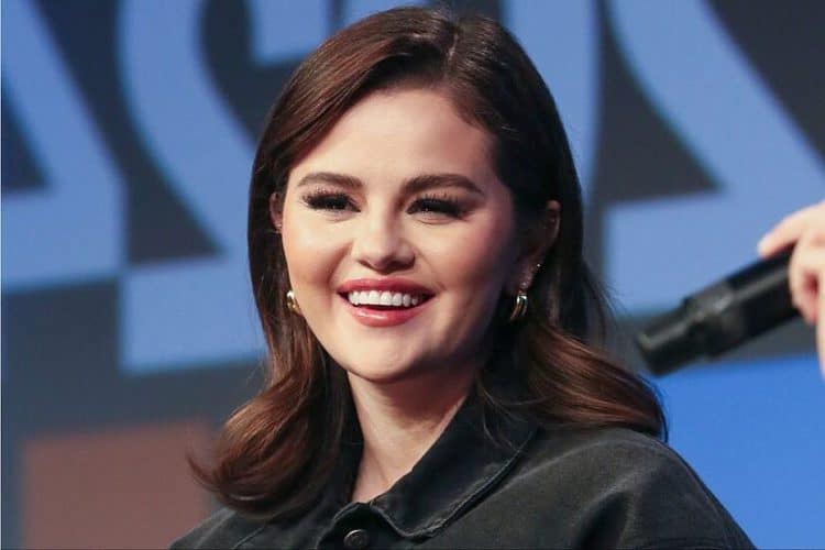 10 Best Selena Gomez Songs of All Time - Singersroom.com