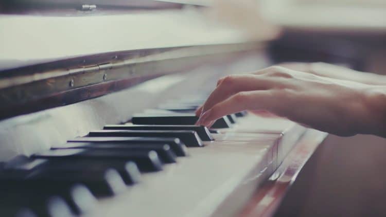 15 Best Piano Players of All Time