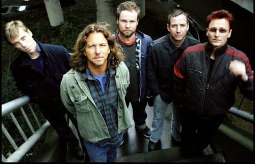 10 Best Pearl Jam Songs of All Time - Singersroom.com