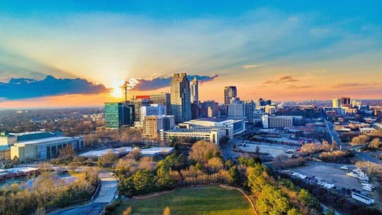 10 Famous Singers from North Carolina