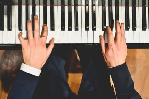 15 Best Piano Songs of All Time - Singersroom.com