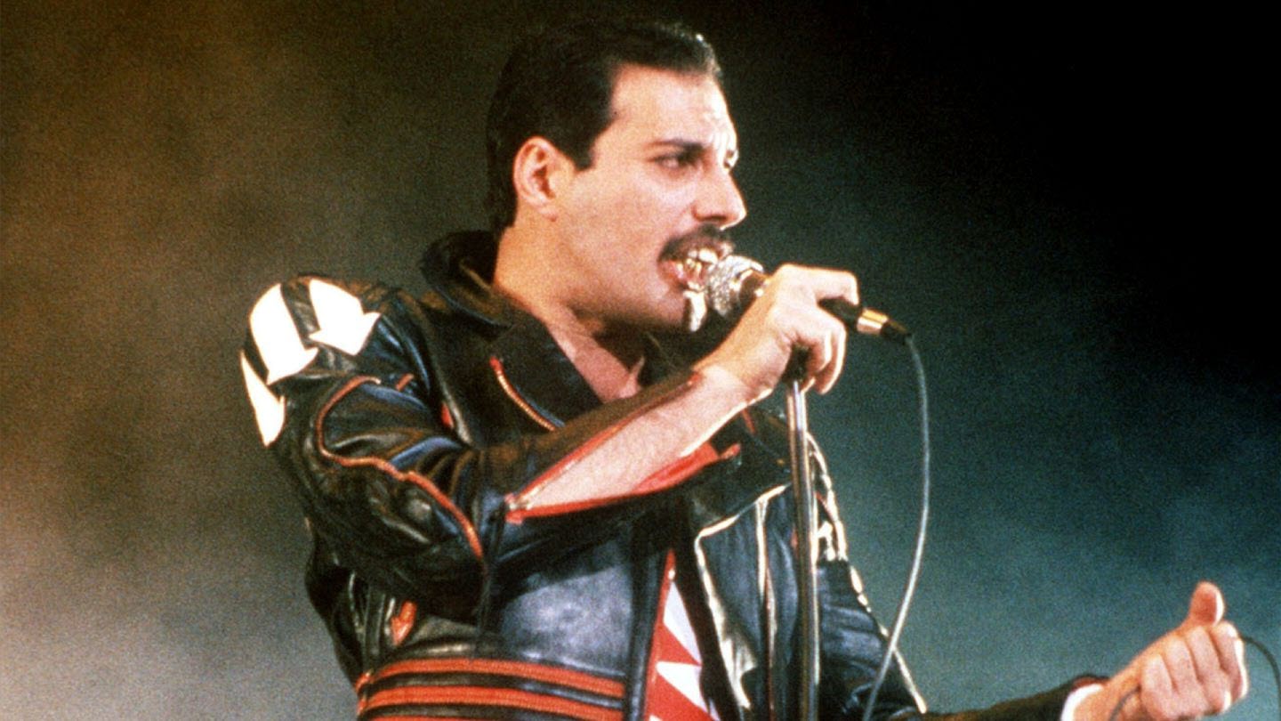 10 Best Freddie Mercury Songs Of All Time - Singersroom.com